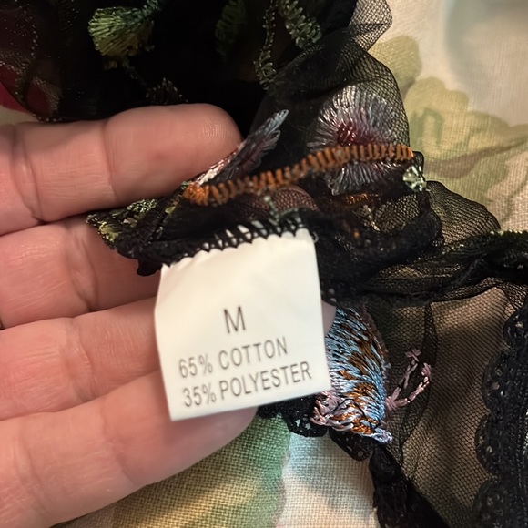 Embroidered Vibrant Flowers on Black Mesh size Medium Underwire Stretchy NEW - Picture 11 of 16